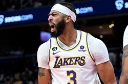 华体会体育APP下载-湖人力克国王，浓眉生涯首秀30+15！