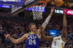 华体会官方平台下载-爵士主场击败鹈鹕，取得三连胜