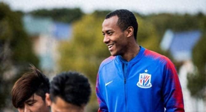 上海上港首回合客场战平蔚山FC，亚冠朱辰杰破门。