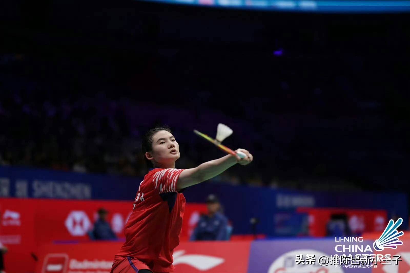 羽毛球选手实力碾压，勇夺四强资格